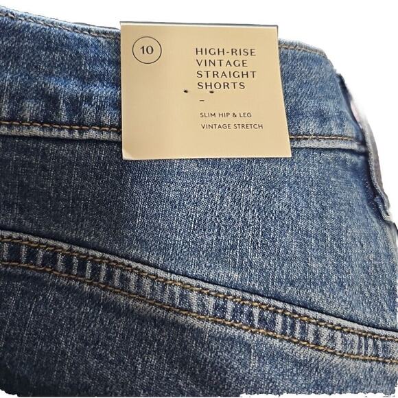 Universal Thread Shorts Womens 10 Regular Denim High Rise Vintage Straight NWT - Picture 3 of 3
